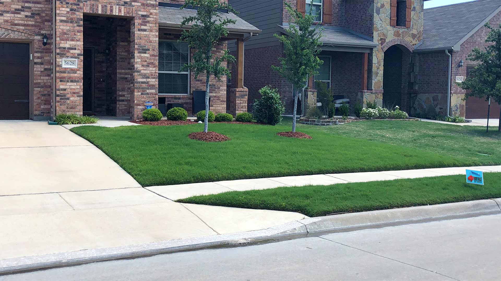 Aledo, TX home with regular lawn and maintenance services.